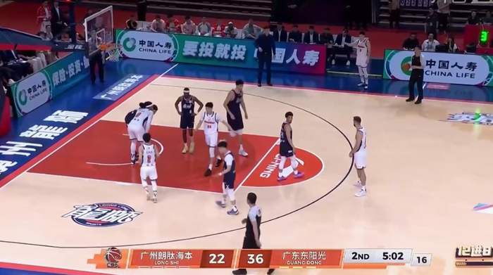 广东队G2大胜广州21分，胡明轩爆发引领逆转
